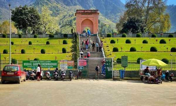 About Chashme Shahi - Mughal Garden