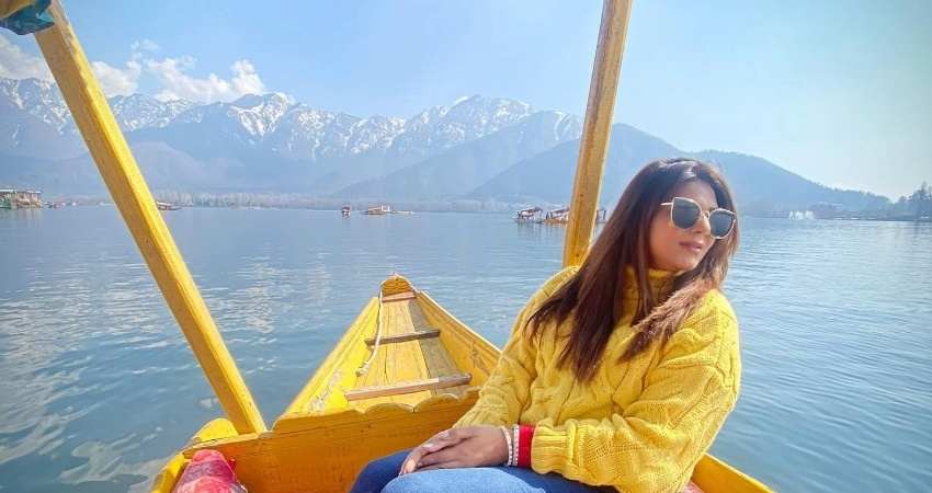 Kashmir Honeymoon Packages